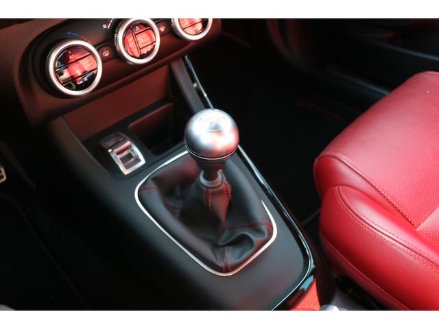 ALFAROMEO GIULIETTA 2012 Image 31