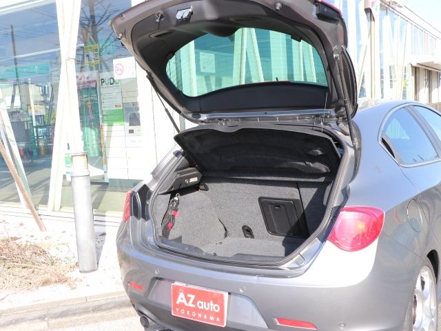 ALFAROMEO GIULIETTA 2012 Image 31