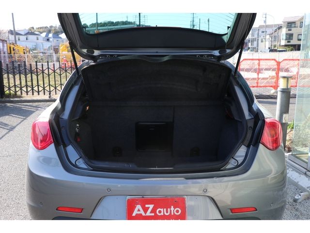 ALFAROMEO GIULIETTA 2012 Image 31