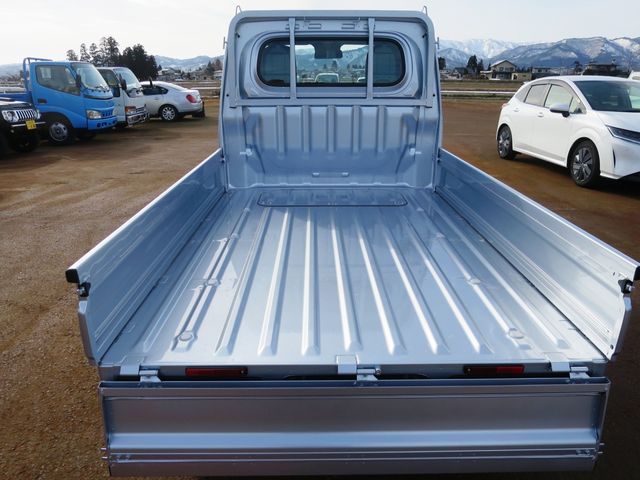 DAIHATSU HIJET TRUCK 4WD 2025 Image 31