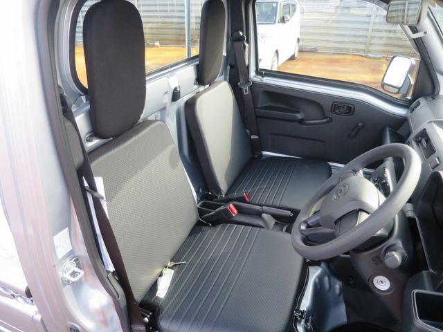 DAIHATSU HIJET TRUCK 4WD 2025 Image 31