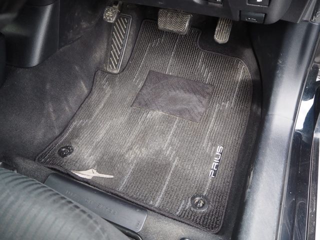 TOYOTA PRIUS 2016 Image 31