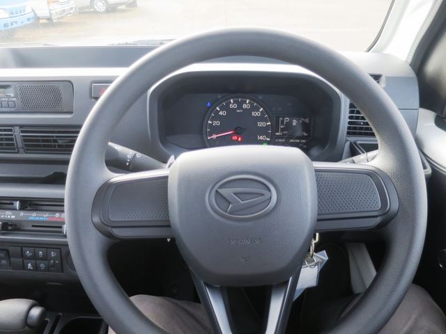 DAIHATSU HIJET TRUCK 4WD 2025 Image 31