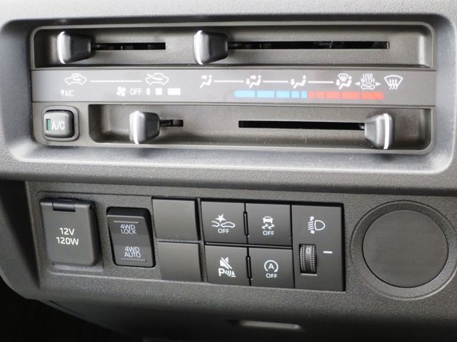 DAIHATSU HIJET TRUCK 4WD 2025 Image 31