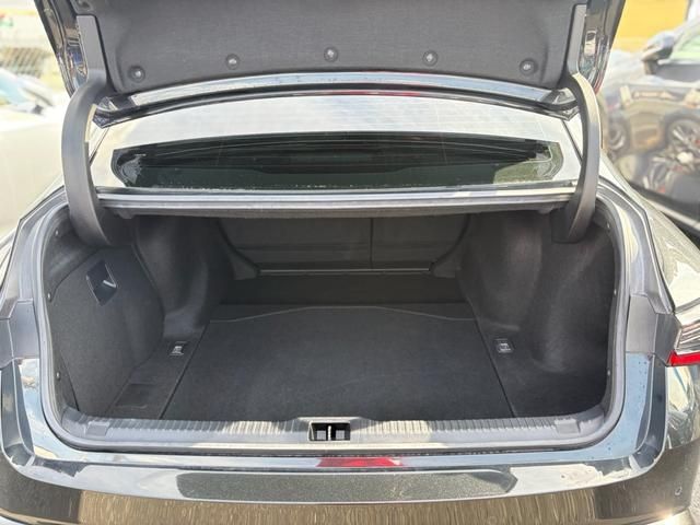 TOYOTA LEXUS IS300H 2023 Image 31