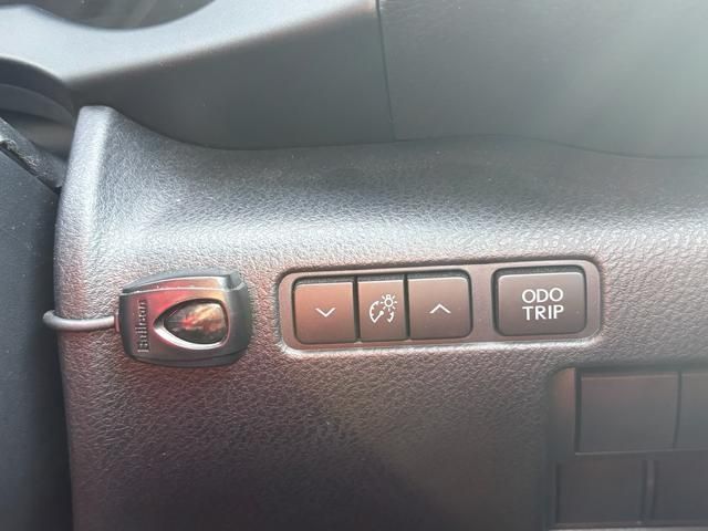 TOYOTA LEXUS IS300H 2023 Image 31