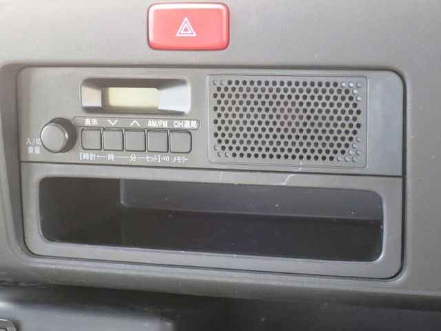 DAIHATSU HIJET TRUCK 4WD 2019 Image 31