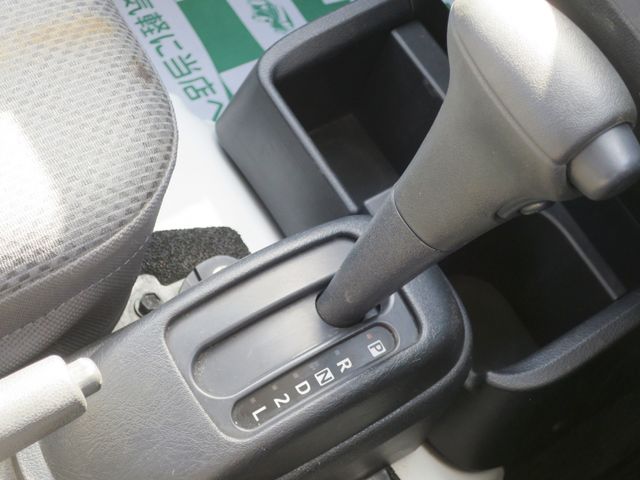 DAIHATSU HIJET TRUCK 4WD 2019 Image 31