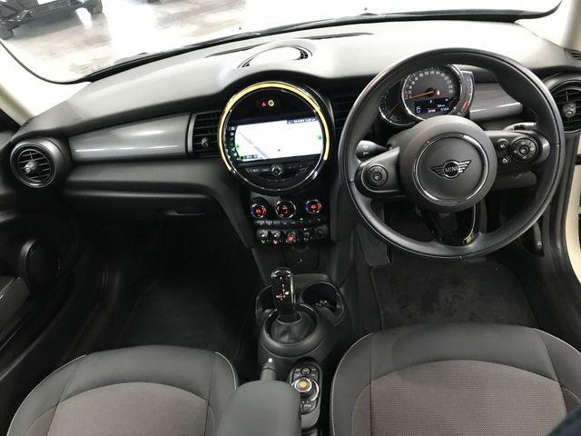 BMW MINI COOPER D 2021 Image 31