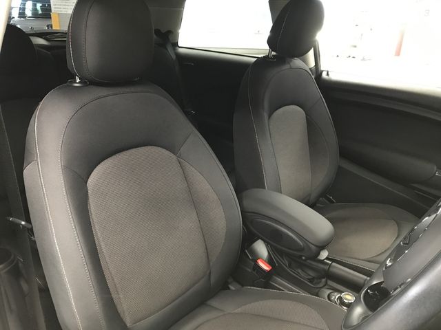 BMW MINI COOPER D 2021 Image 31