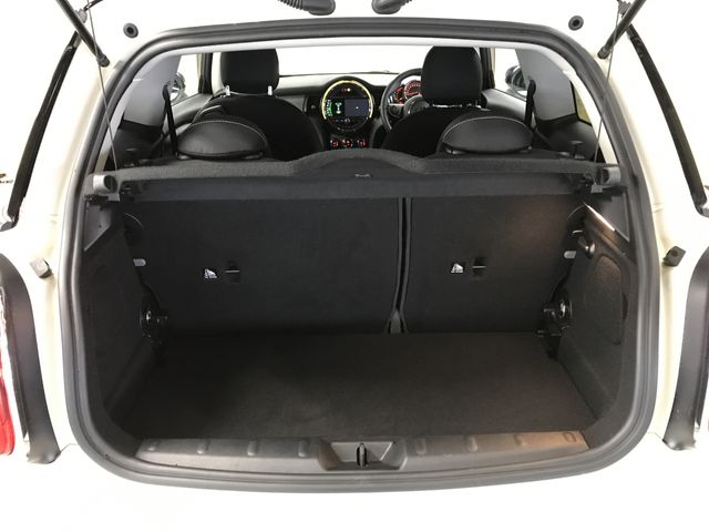 BMW MINI COOPER D 2021 Image 31