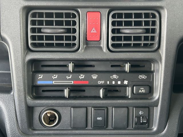 SUZUKI CARRY TRUCK 4WD 2016 Image 31