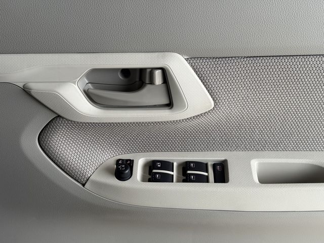 DAIHATSU MOVE 4WD 2015 Image 31