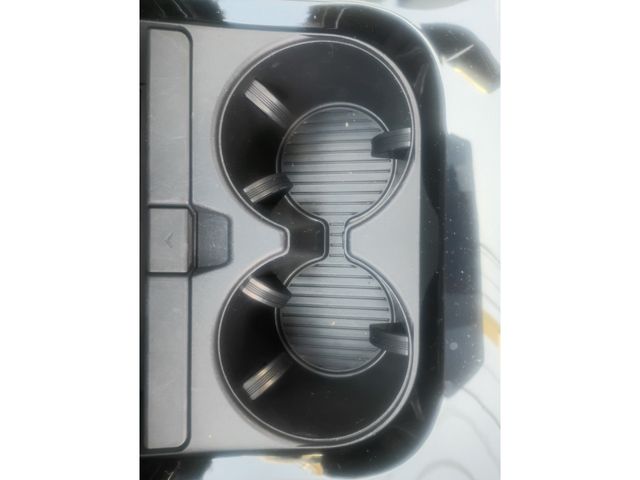 TOYOTA PRIUS PHV 2023 Image 31