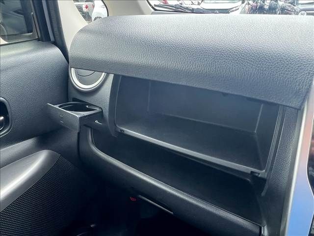 MITSUBISHI EK CUSTOM 2013 Image 31