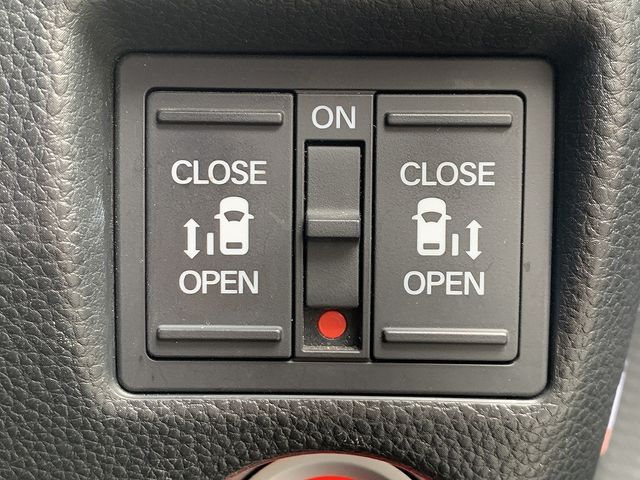 HONDA N BOX CUSTOM 4WD 2019 Image 31