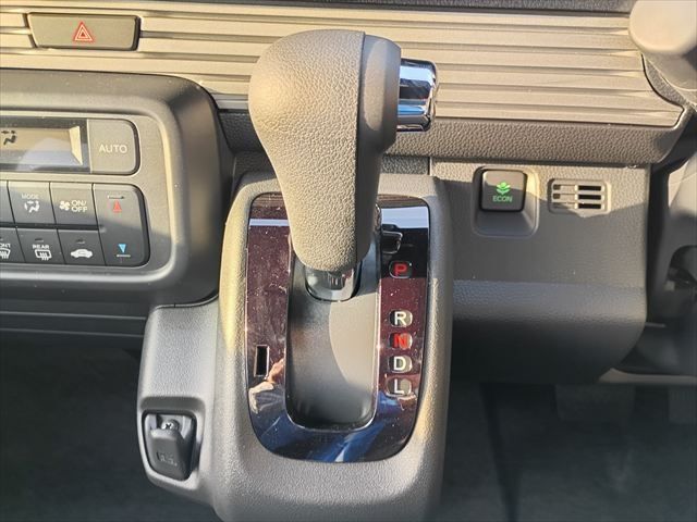 HONDA N-VAN 2025 Image 31