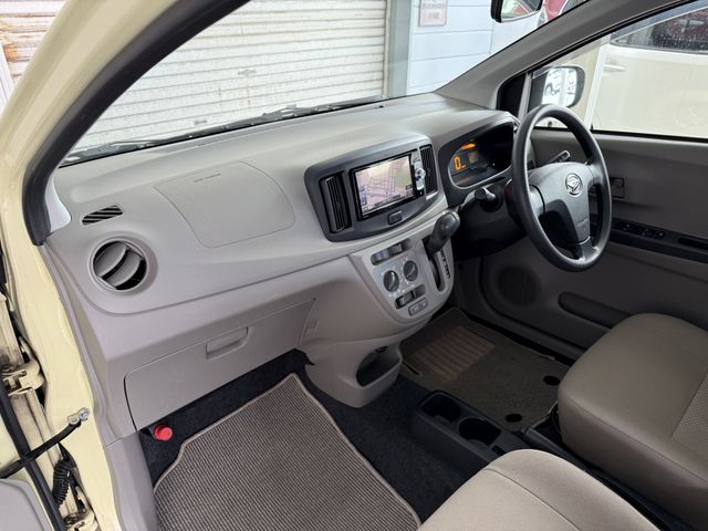 DAIHATSU MIRA E:S 4WD 2013 Image 31