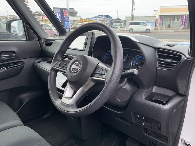 NISSAN ROOX 2023 Image 31