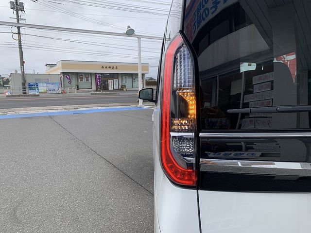 NISSAN ROOX 2023 Image 31