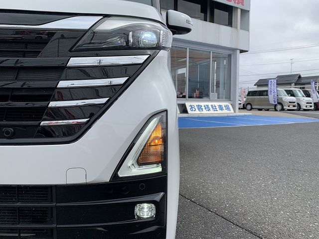 NISSAN ROOX 2023 Image 31