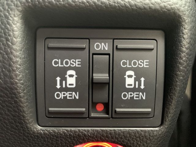 HONDA N BOX CUSTOM 2018 Image 31