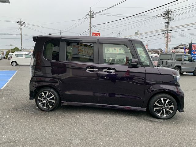 HONDA N BOX CUSTOM 2018 Image 31