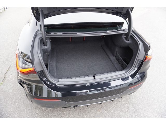 BMW 4SERIES COUPE 2023 Image 31