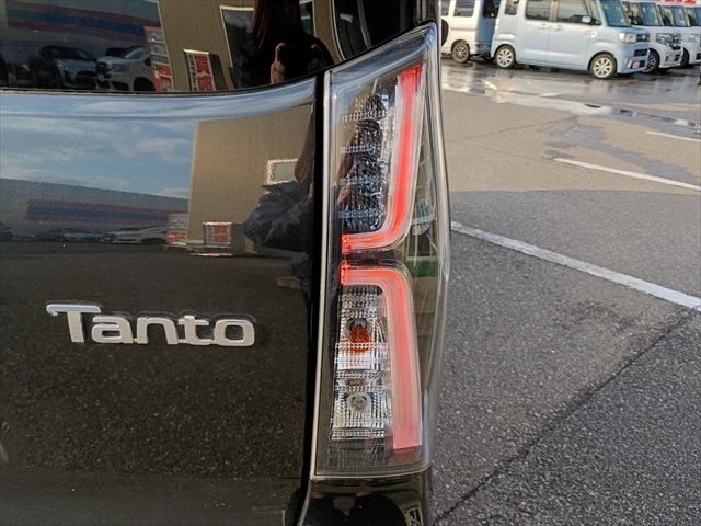 DAIHATSU TANTO CUSTOM 2023 Image 31