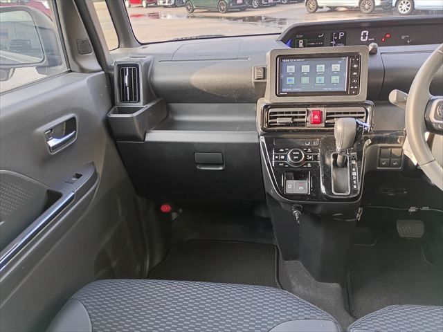 DAIHATSU TANTO CUSTOM 2023 Image 31