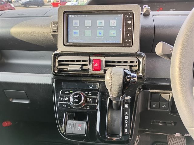 DAIHATSU TANTO CUSTOM 2023 Image 31