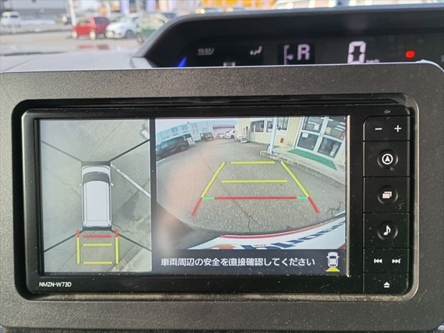 DAIHATSU TANTO CUSTOM 2023 Image 31