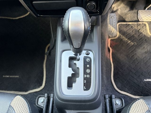 SUZUKI JIMNY 4WD 2015 Image 31