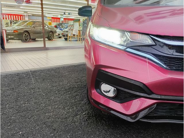 HONDA FIT HYBRID 2017 Image 31