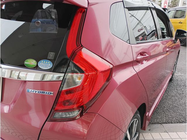 HONDA FIT HYBRID 2017 Image 31