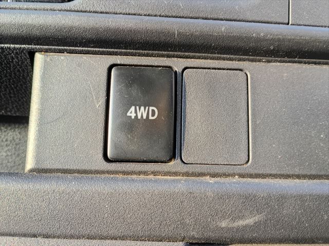 DAIHATSU HIJET CARGO 4WD 2020 Image 31