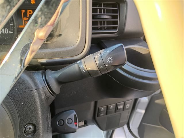 DAIHATSU HIJET CARGO 4WD 2020 Image 31