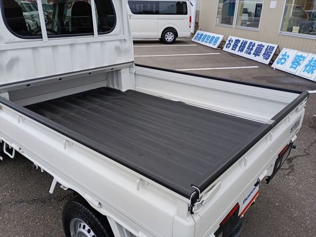 DAIHATSU HIJET TRUCK 4WD 2022 Image 31