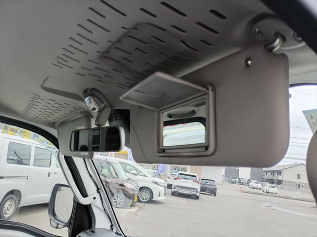 DAIHATSU HIJET TRUCK 4WD 2022 Image 31