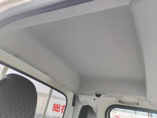 DAIHATSU HIJET TRUCK 4WD 2022 Image 31