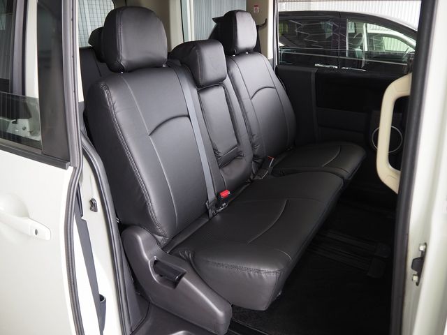 MITSUBISHI DELICA D:5 4WD 2016 Image 31