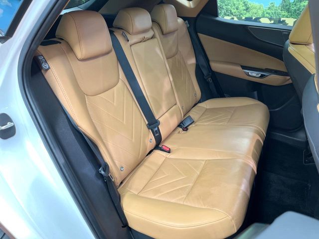 TOYOTA LEXUS NX350H 2023 Image 31