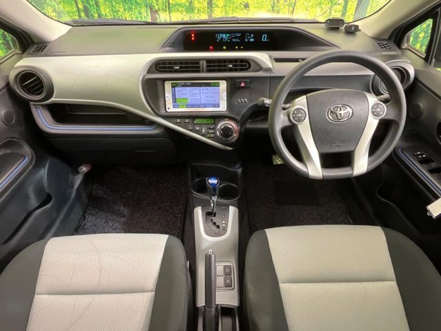 TOYOTA AQUA 2013 Image 31