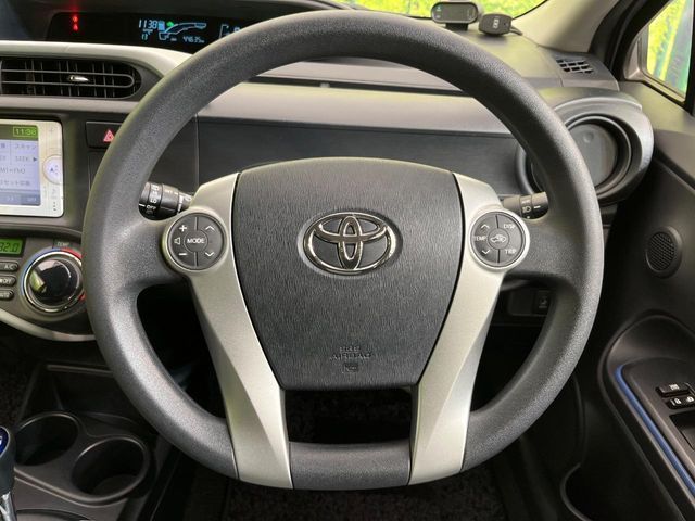 TOYOTA AQUA 2013 Image 31