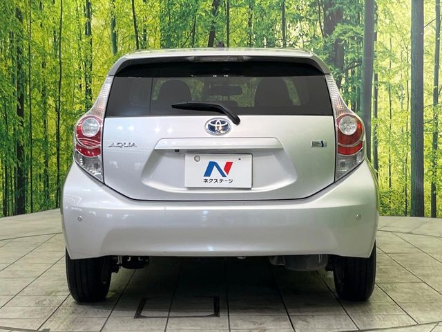 TOYOTA AQUA 2013 Image 31