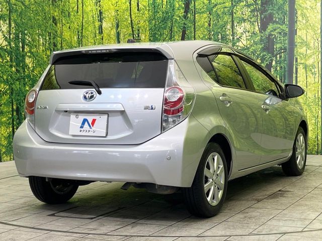 TOYOTA AQUA 2013 Image 31