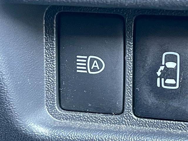 TOYOTA HIACE WAGON 4WD 2022 Image 31