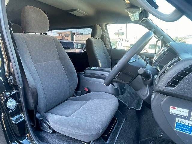 TOYOTA HIACE WAGON 4WD 2022 Image 31