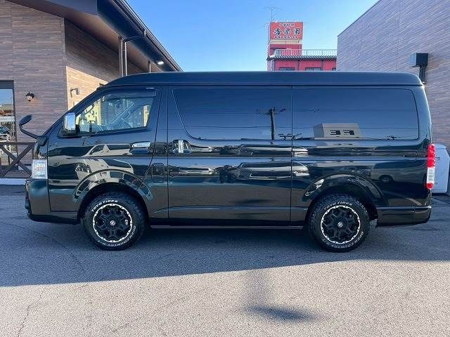TOYOTA HIACE WAGON 4WD 2022 Image 31