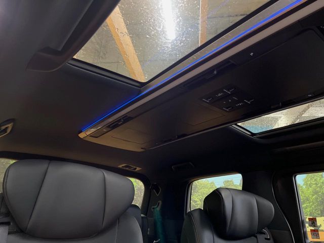 TOYOTA ALPHARD HYBRID 2025 Image 31